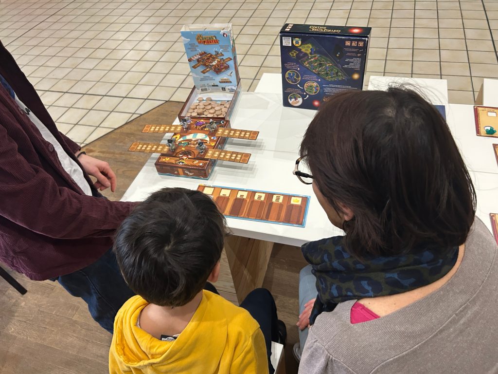 Animations faites vos jeux au centre Gérard Philipe de Varennes-Vauzelles